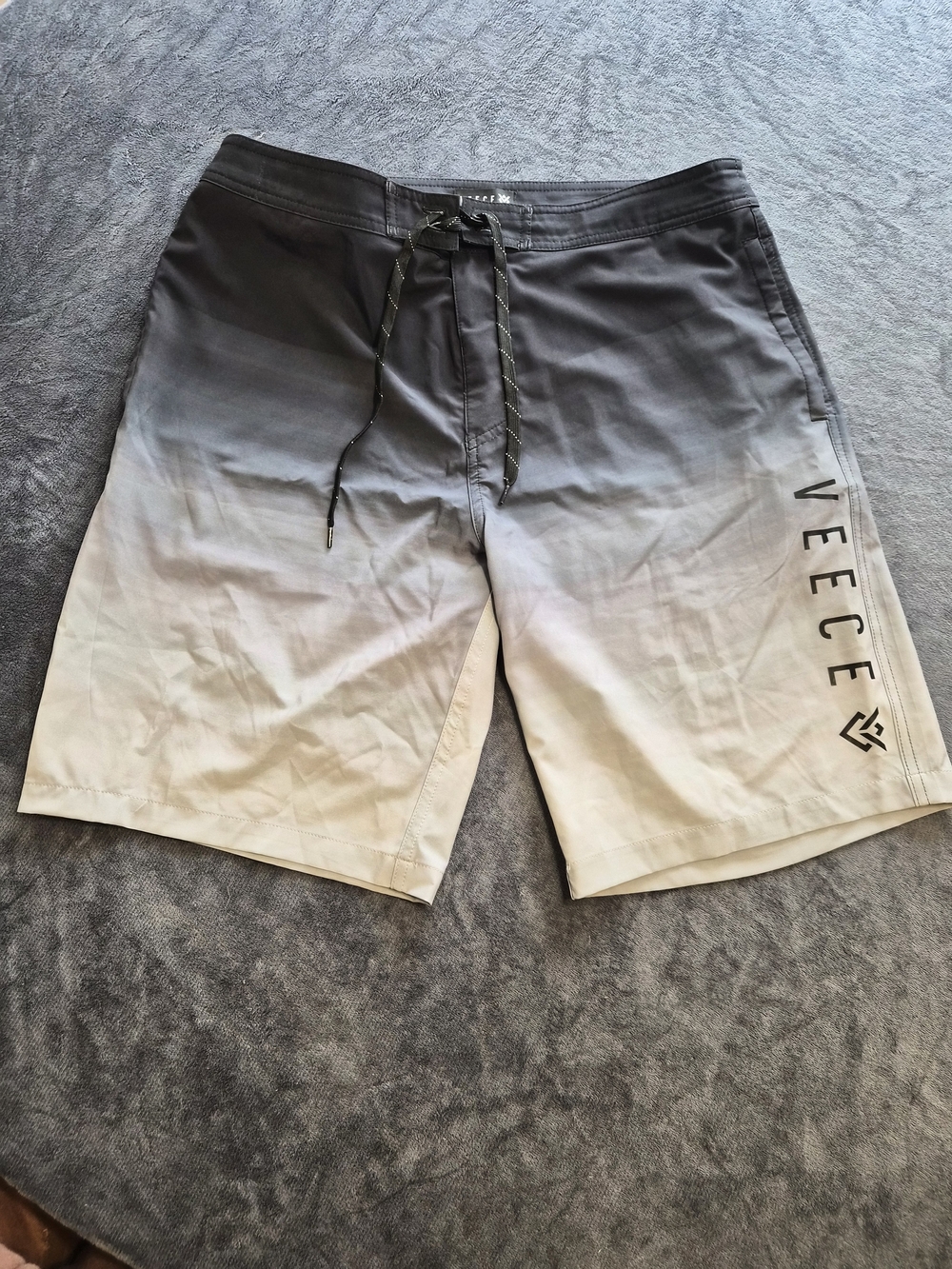 Veece Men's Ombré Board Shorts Gray White Drawstring Back Pocket Size 34 (29)
